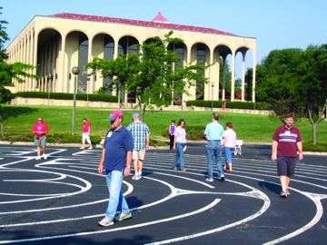 labyrinth-UnityVillage-Retreat