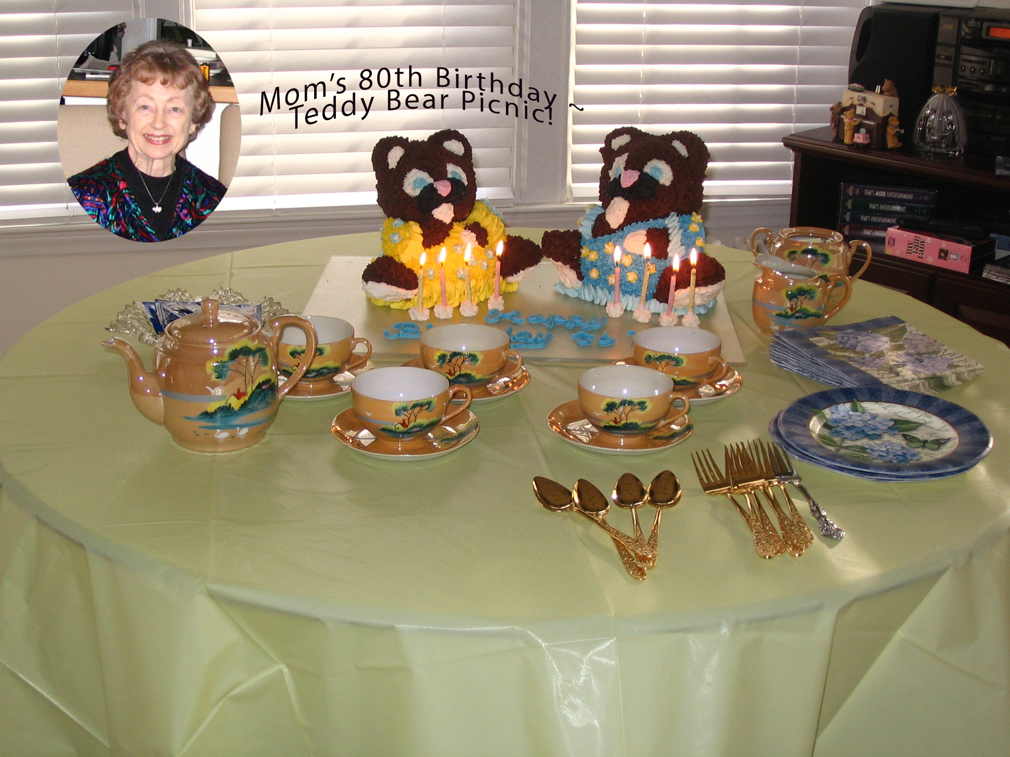 TeddyBearPicnic-Mom-Bday-2007-TableSetting