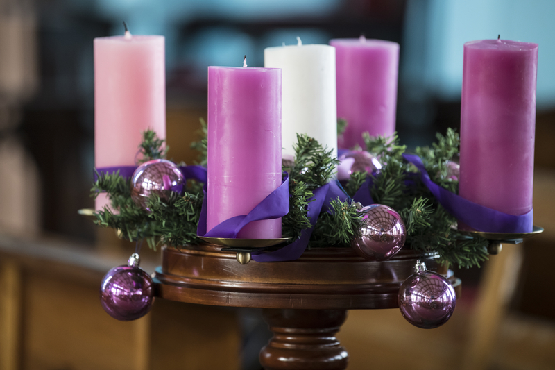 advent-candles-dreamstime_s_107814689