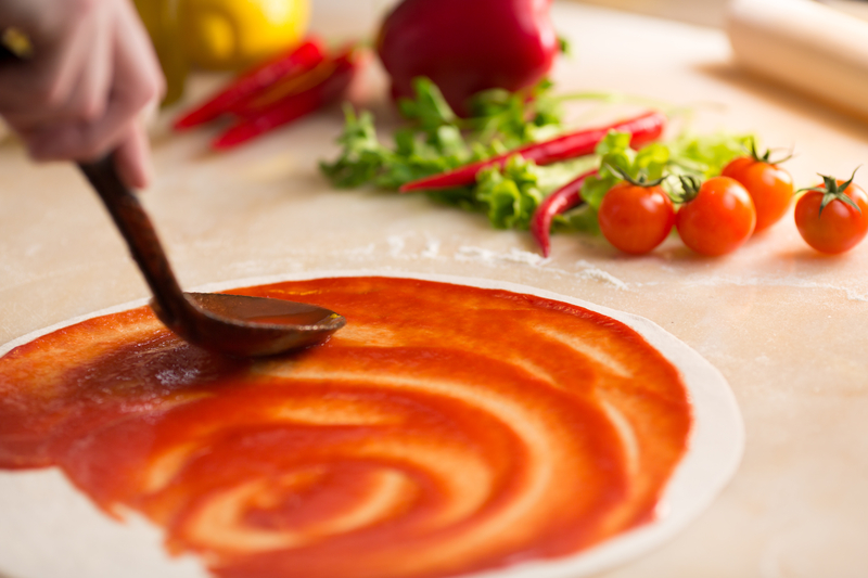 pizza-sauce-dreamstime_s_39498931